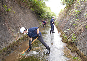 Clean up of the Oku-Osugidani River
